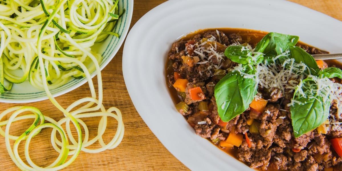 Low-carb courgetti Bolognese