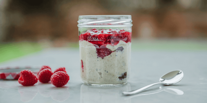 Coconut & raspberry overnight oats