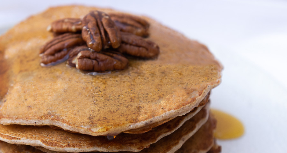 Pecan & Cinnamon pancakes