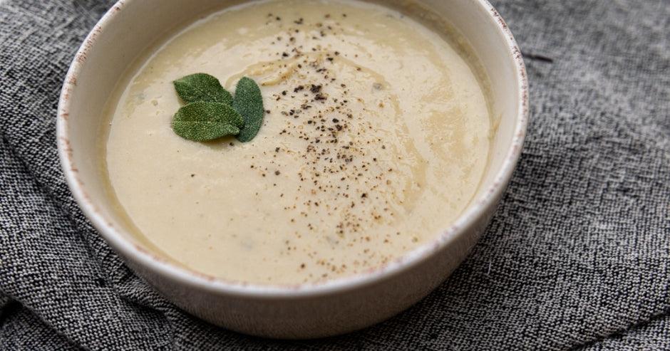 High-Protein Leek and Pea Soup Recipe
